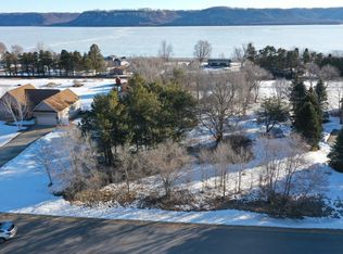 31796 N Lakeview Dr, Lake City, MN 55041