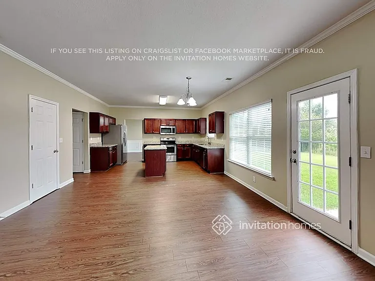 1004 Merlot Ct — Photo 8