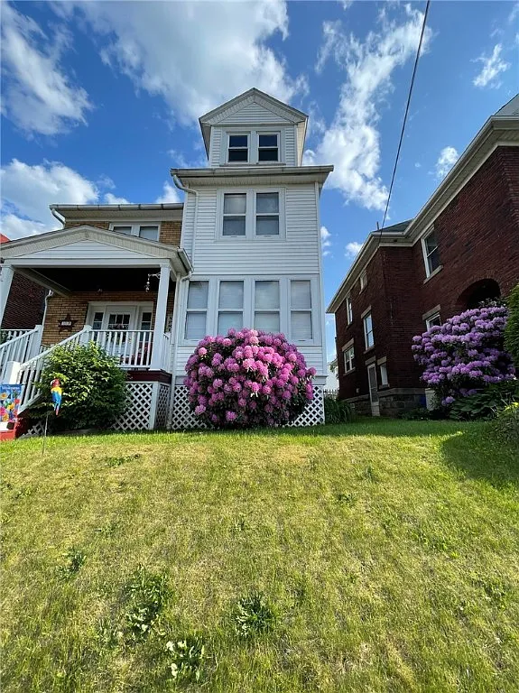 119 E 6th St photo 1