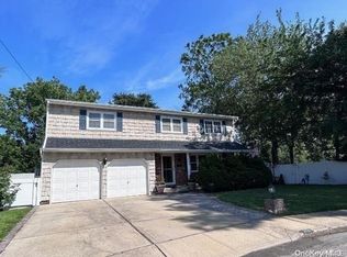 3725 Orchard Rd, Wantagh, NY 11793
