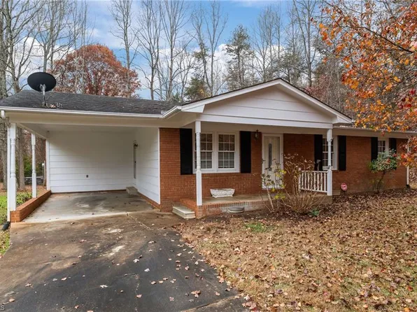 612 Ellen Dr, Gibsonville, NC 27249