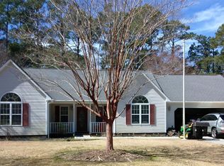 515 Pine Valley Dr, Morehead City, NC 28557