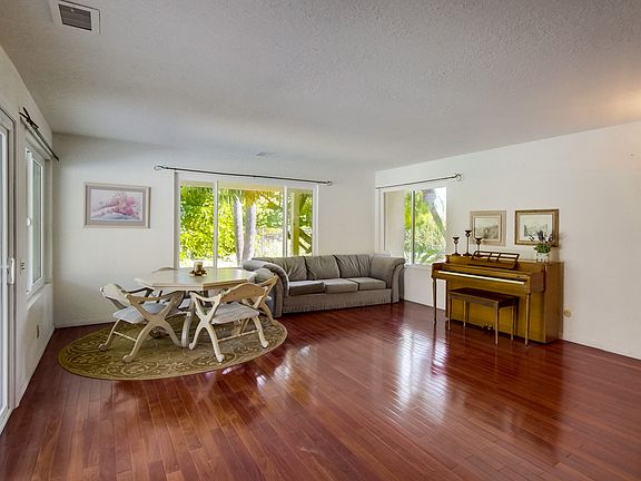 4th image of 6430 Brynwood Way