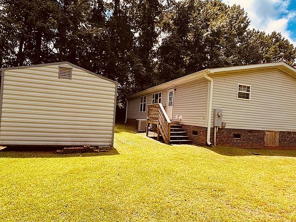 4th image of 137 Spring Lake Dr