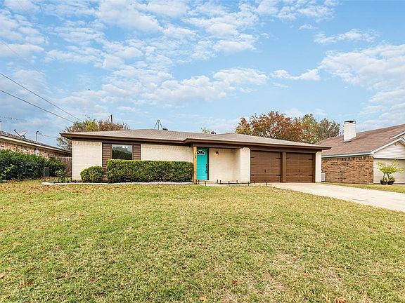 2nd image of 1708 Live Oak Dr