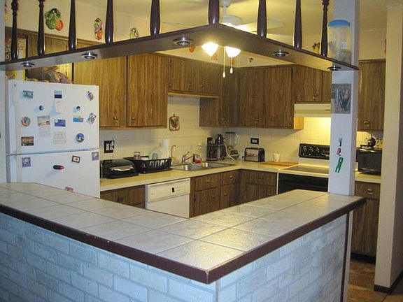 5th image of 668 Pinecrest Dr APT 304
