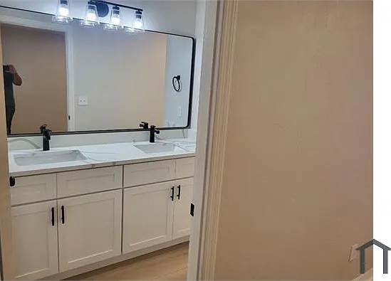 1219 Florence Ct — Photo 14