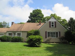 278 Cedar St, Sturbridge, MA 01518