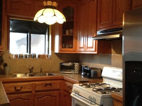 4th image of 1438 E Cruces St