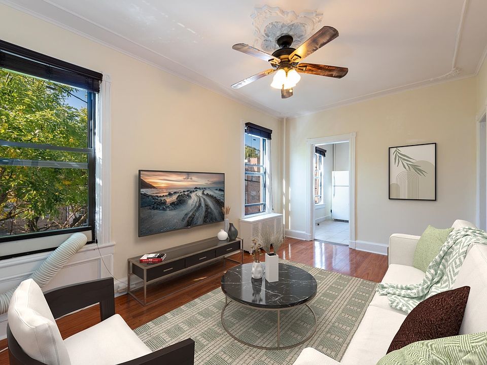 1st image of 42 Bowers St APT 3