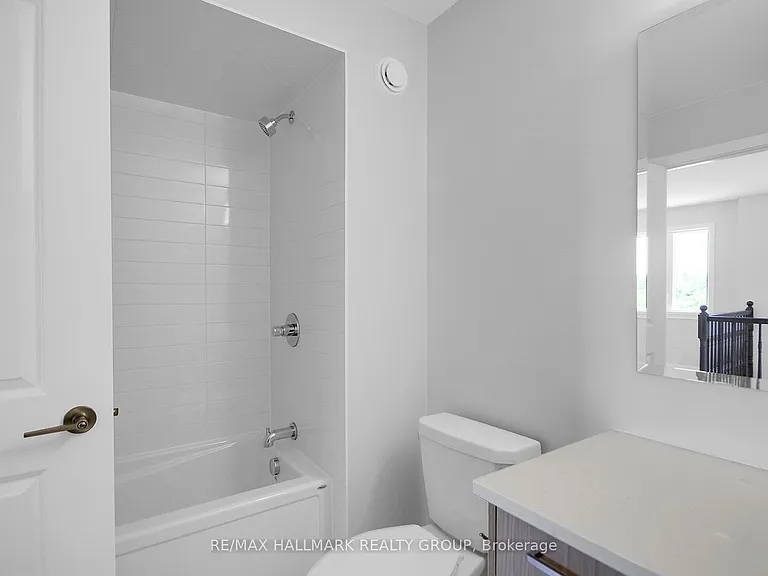 749 Newstead Cres — Photo 39