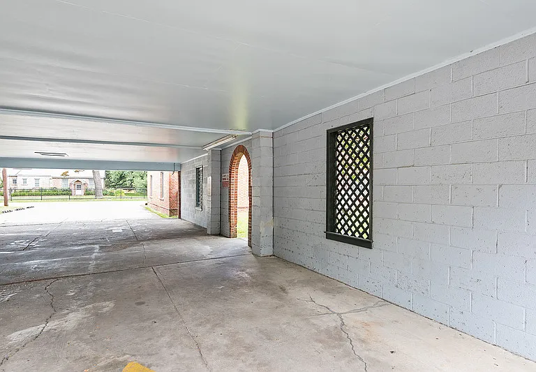 4238 Perkins Rd — Photo 16