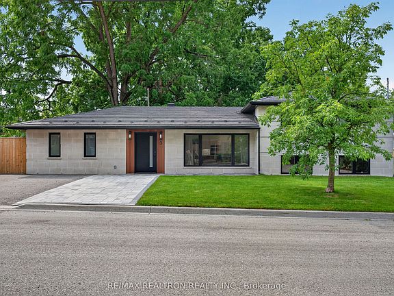 3rd image of 3 Reuben St
