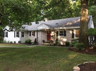 1 Vine St, Waldwick, NJ 07463
