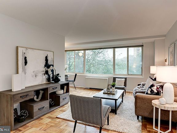 3rd image of 4000 Tunlaw Rd NW APT 905
