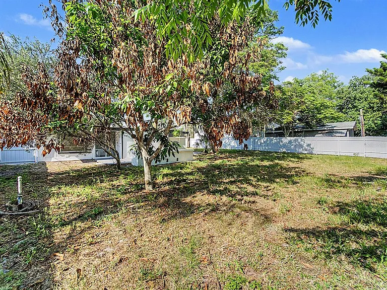 7708 Maryland Ave — Photo 42
