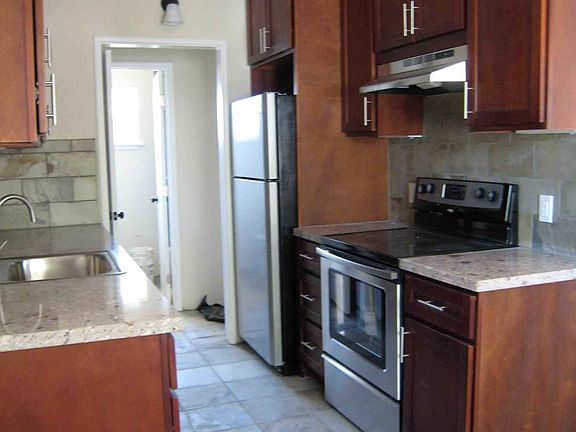 Alternate kitchen view
