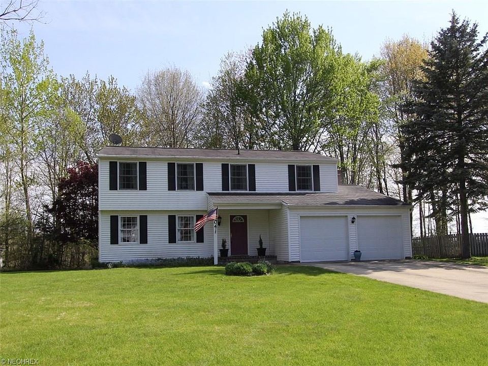 1st image of 1604 Carriage Hill Dr