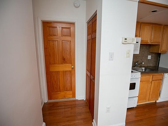 5th image of 1814 Spruce St APT 4R