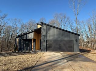 4 Langley Cir, Bella Vista, AR 72715