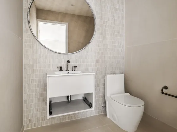 259 Halsey Street image 3 of 11