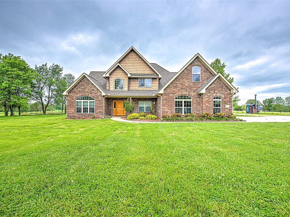 1st image of 222 Spring Creek Rd