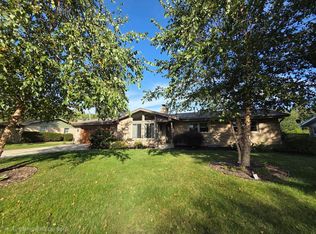 5571 Dennis St, Stevensville, MI 49127