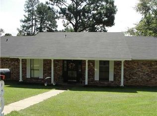 207 Lake Falls Dr, Pineville, LA 71360