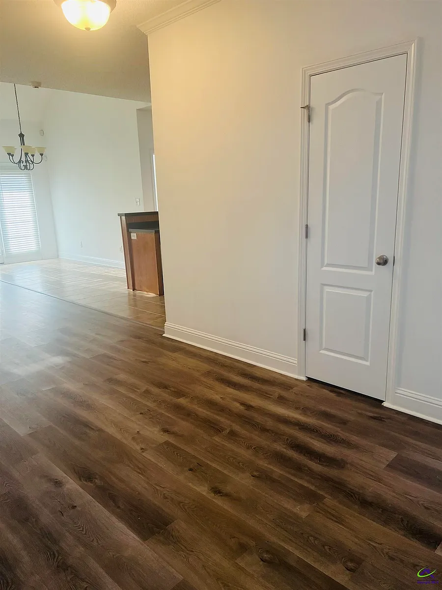 Building Photo - 604 Stirling Bridge Dr