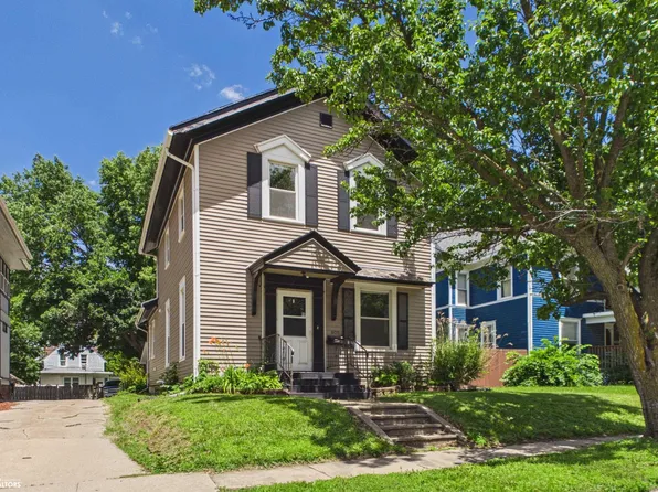 805 A Ave E, Oskaloosa, IA 52577