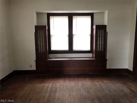 5th image of 1135 W 10th St #Townhouse