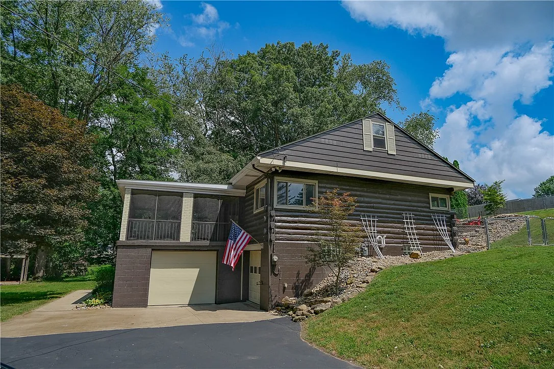 407 Caruthers Ln photo 1