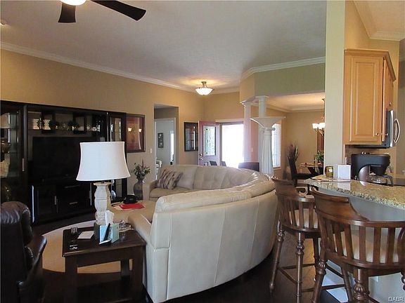 4th image of 6815 Lorien Woods Dr