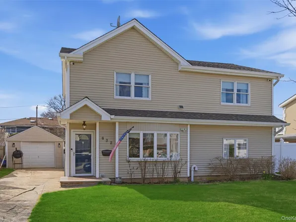632 Wyngate Drive W, Valley Stream, NY 11580