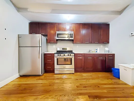 Rented by Sunshine Management Group, LLC | media 37