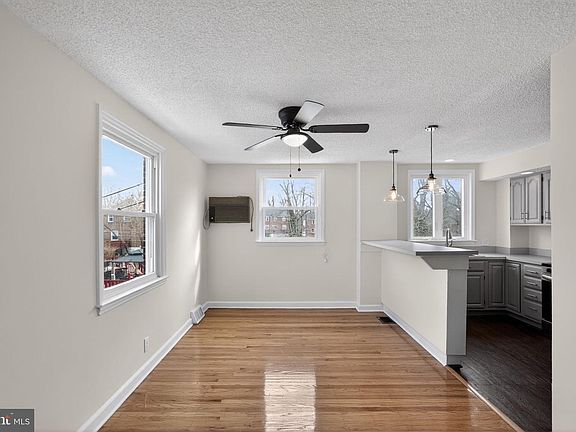 4th image of 1311 Spring St