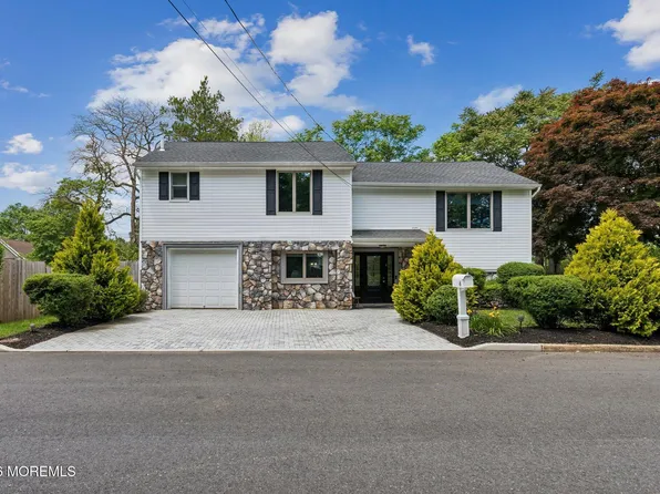 6 Clover Street, Tinton Falls, NJ 07724