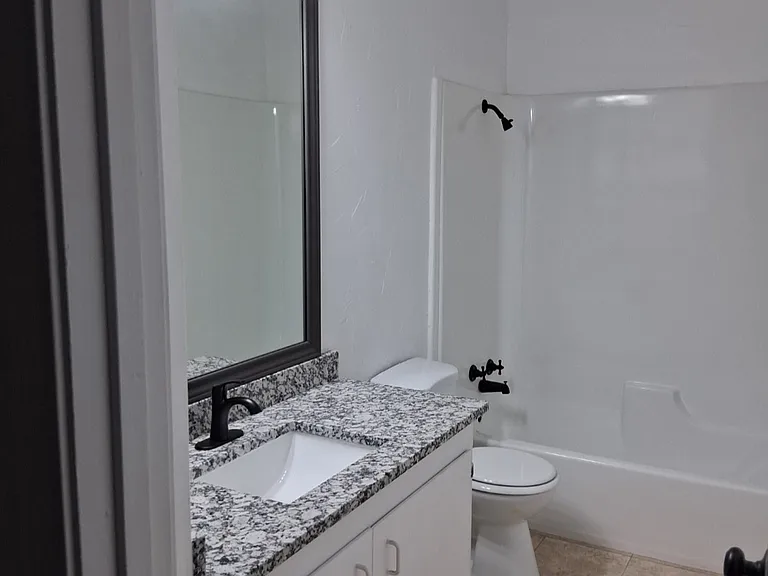 1000 S Williams Ave #5 — Photo 11