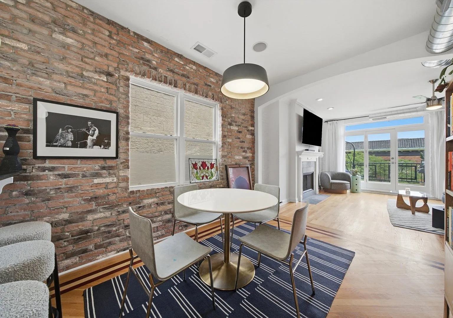3 bed, 1700 sqft, $4,500 — Photo 3