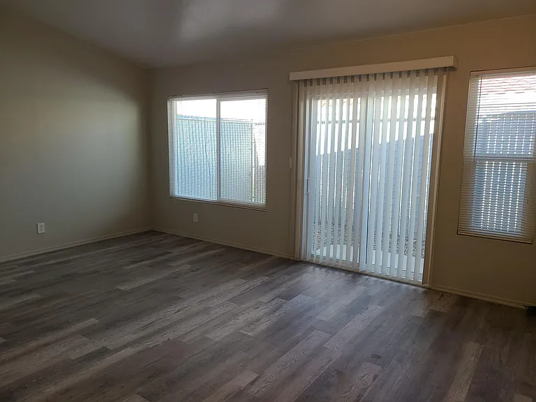 630 San Lorenzo St #4 — Photo 3