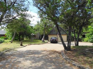 1009 Laguna Vista Ct, Granbury, TX 76048