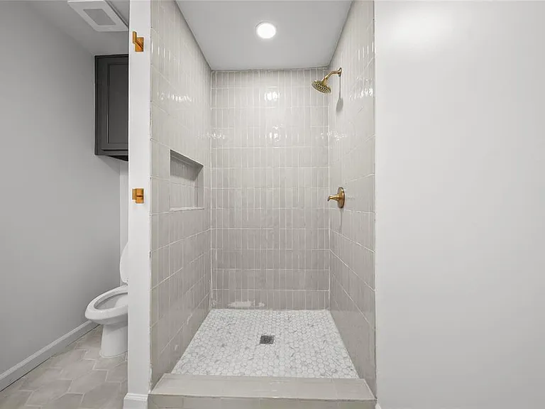 1034 W Boyd St — Photo 12