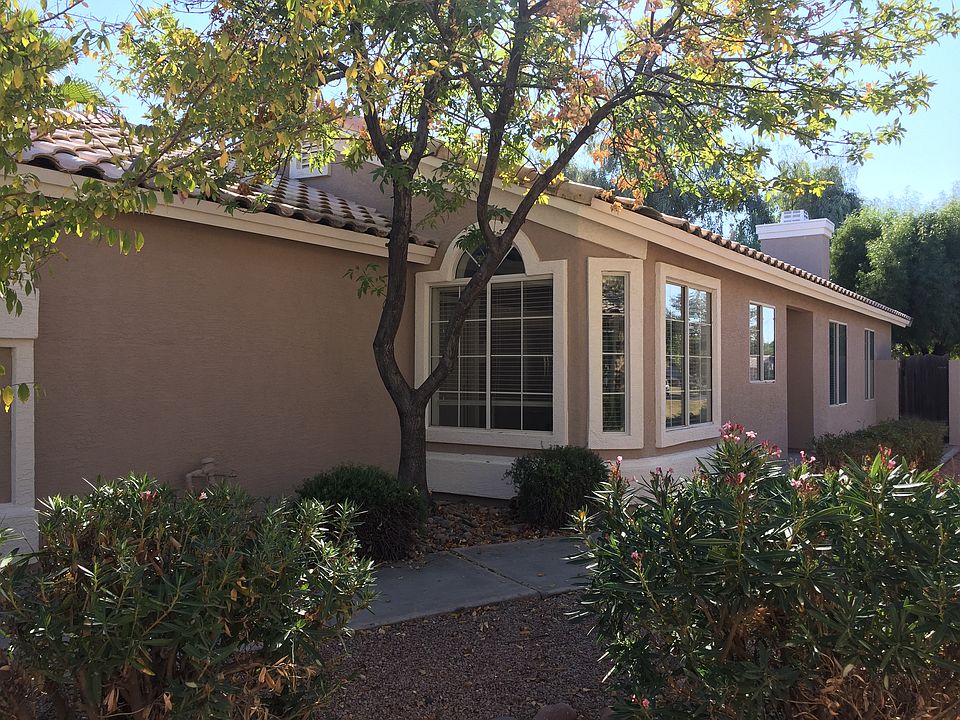 1st image of 634 N Diane Ct