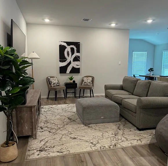 1137 Ruby Cv — Photo 2