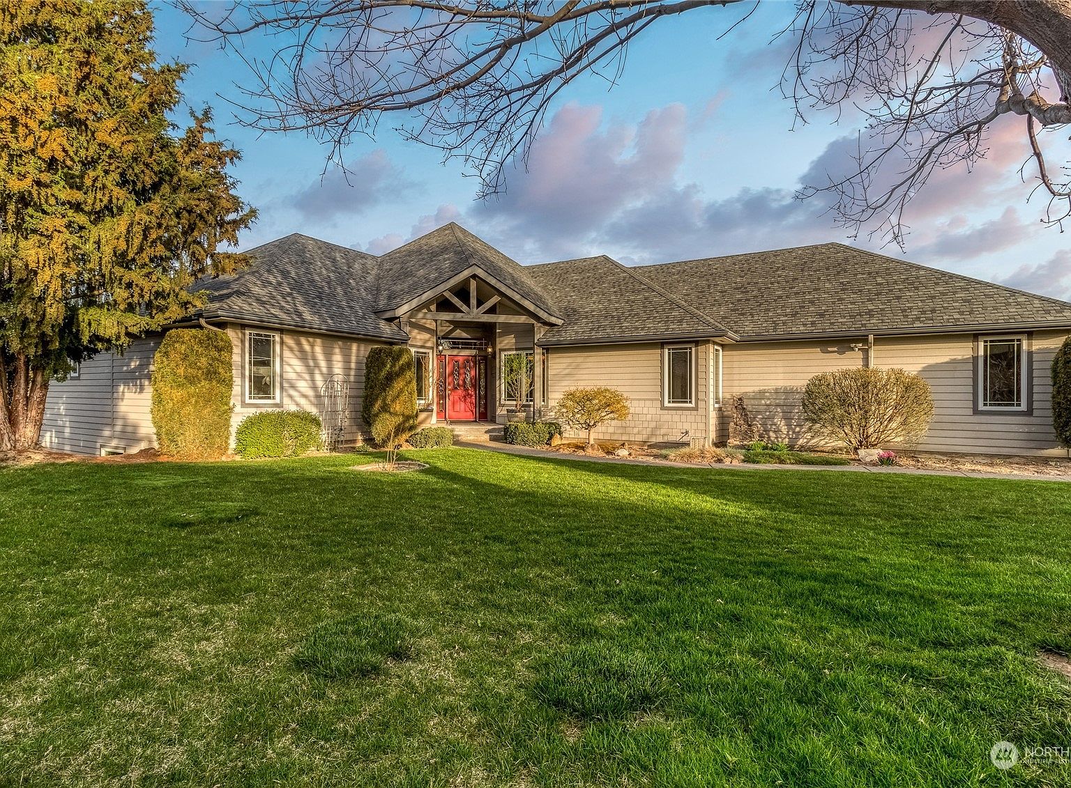 1515 SE Valley View Terrace, College Place, WA 99324 MLS 2040995