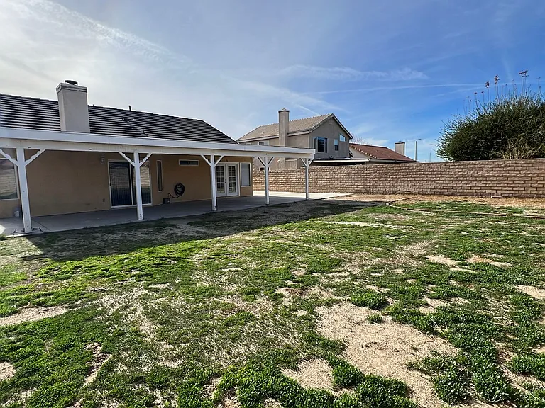 2121 Beechwood St — Photo 28
