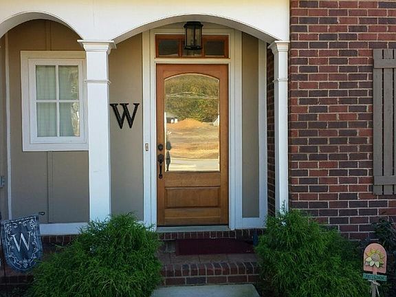 2nd image of 6 Wescott Hill Way SE
