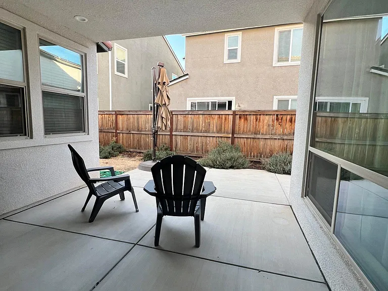 4324 Vineyard Dr — Photo 23