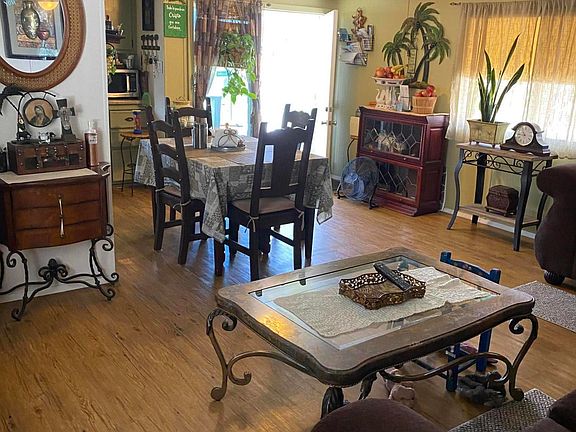 3rd image of 2151 Thrush Ave #2151J