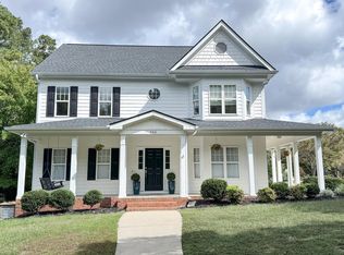 500 Acorn Falls Ct, Holly Springs, NC 27540